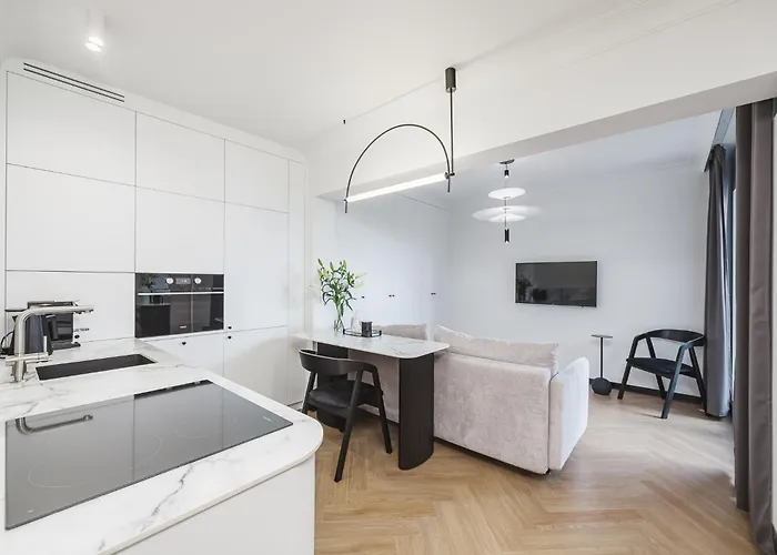 Premium Sky By Kramm- Przy Enea Stadion بوزنان